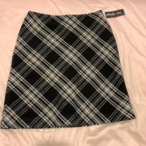 VINTAGE PLAID SKIRT!!!